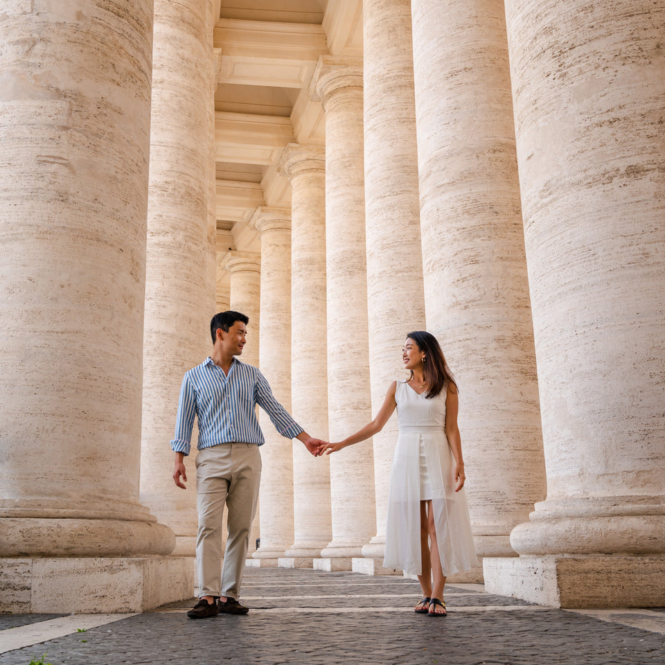 Romantic Couple Photo Tour in Rome