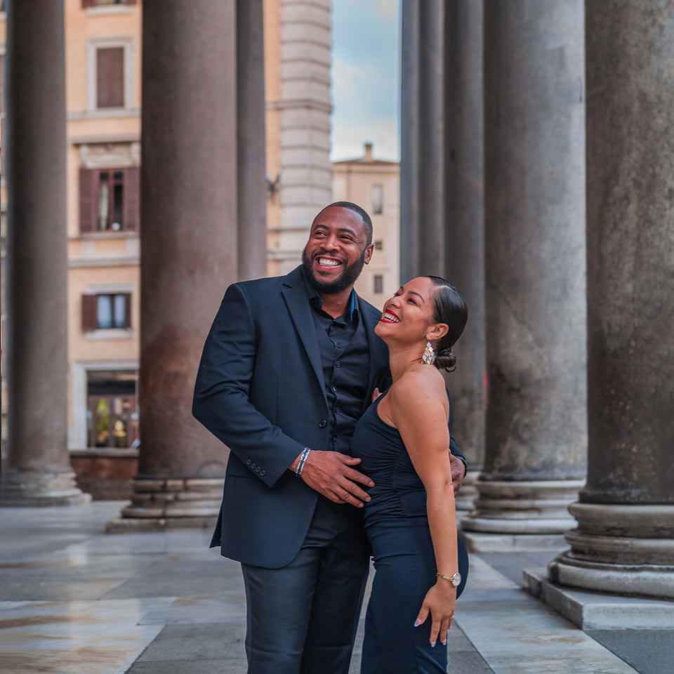 Romantic Couple Photo Tour in Rome