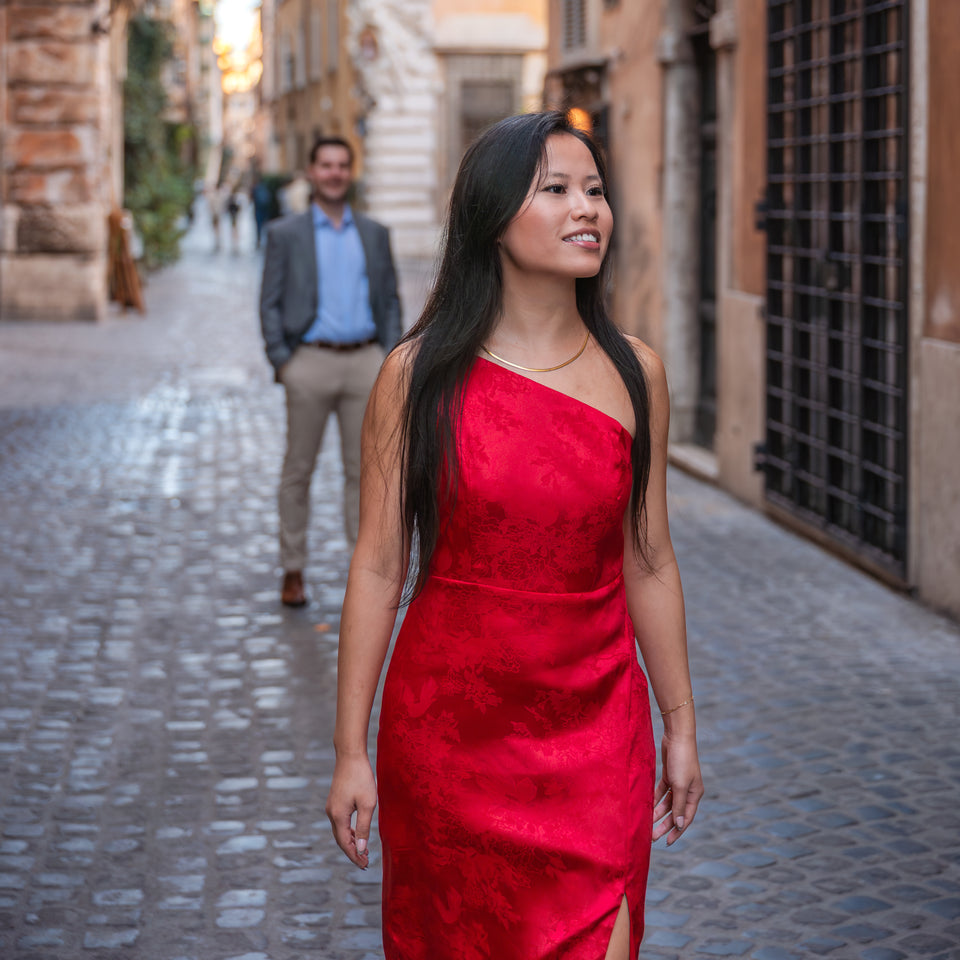 Romantic Couple Photo Tour in Rome