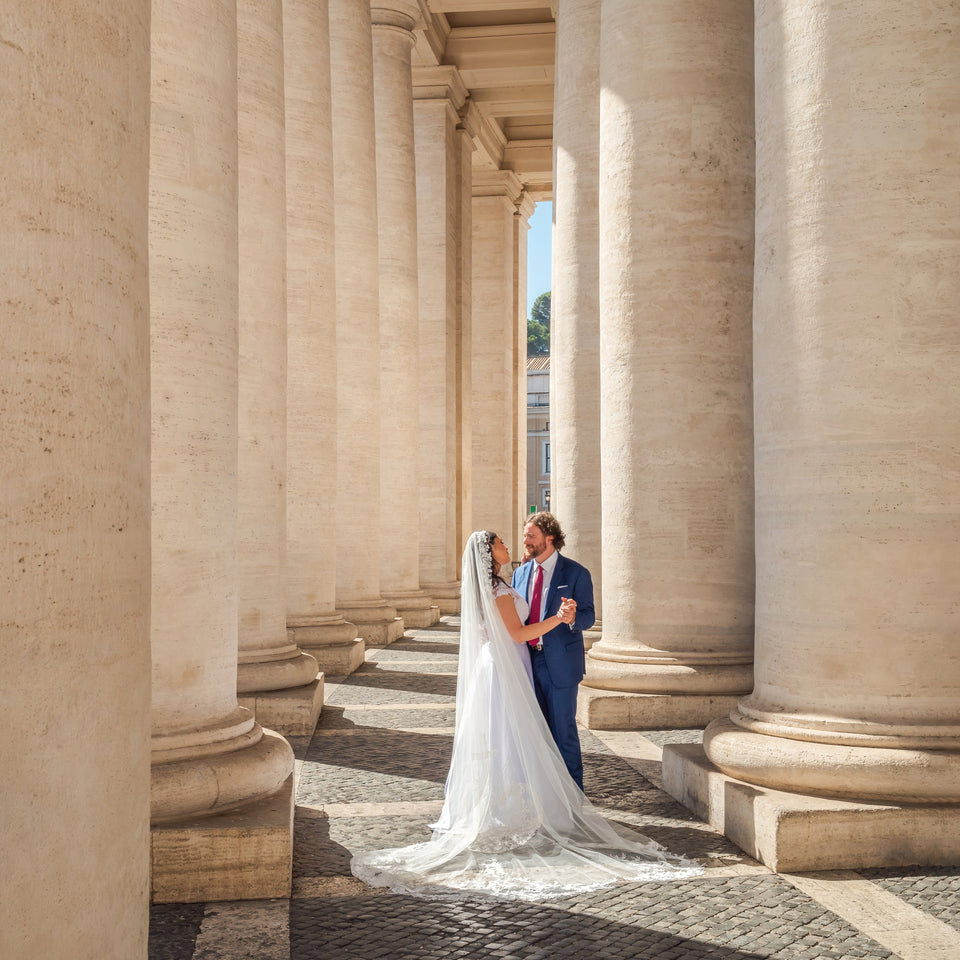 Rome Elopement & Wedding Photo Tour